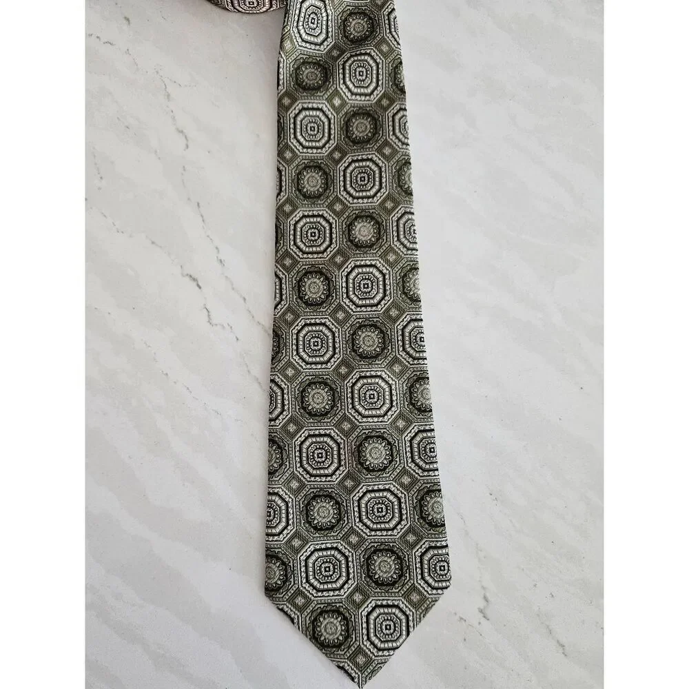 Burma Bibas Patterned Olive Green Men's Silk Tie